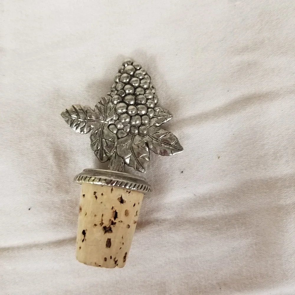 Wine Bottle Stopper Silver New Grape Cluster leaves Metal Cork barware Tuscan